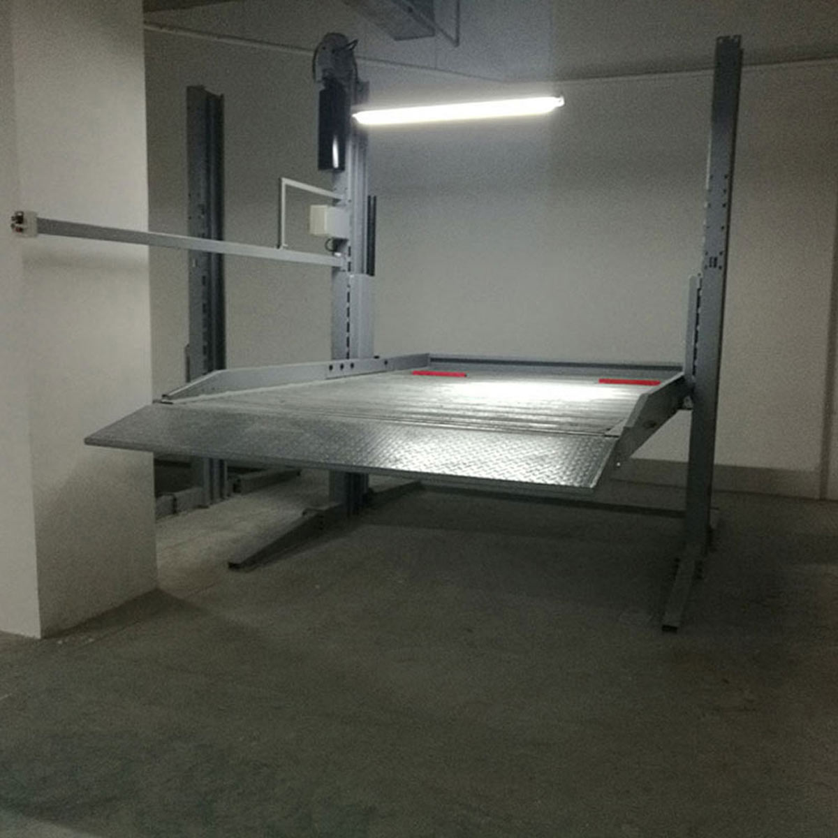 云巖簡易升降式機(jī)械立體車庫拆除
